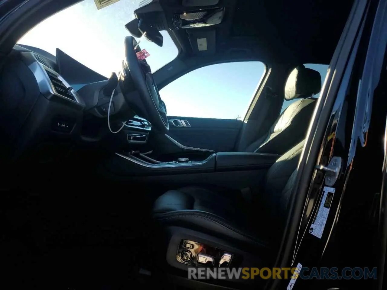 7 fotografías del automóvil dañado 5UX13EU06S9W29374 BMW X5 2025