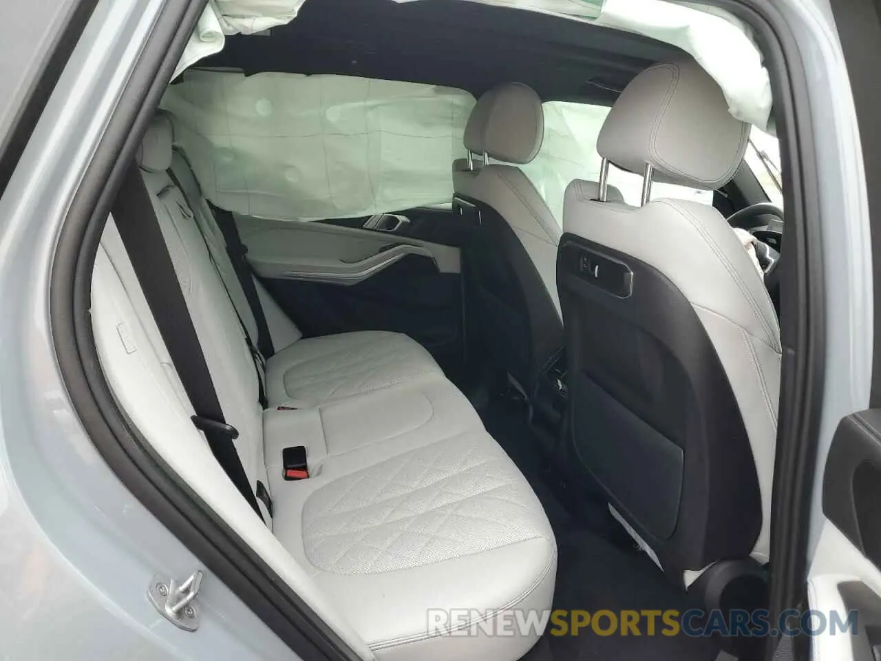 11 fotografías del automóvil dañado 5UX13EU06S9X42385 BMW X5 2025