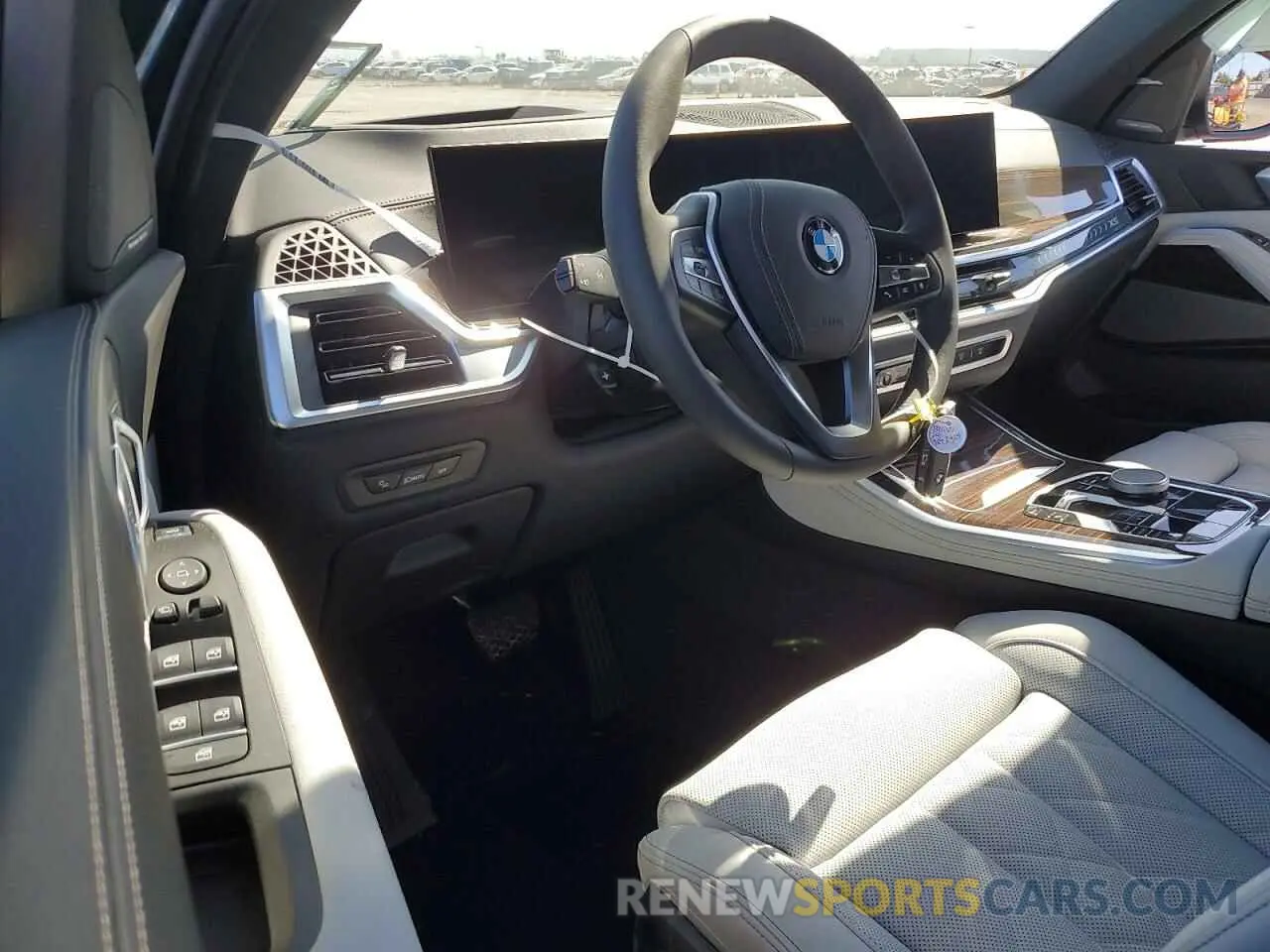 8 fotografías del automóvil dañado 5UX13EU08S9Z03786 BMW X5 2025
