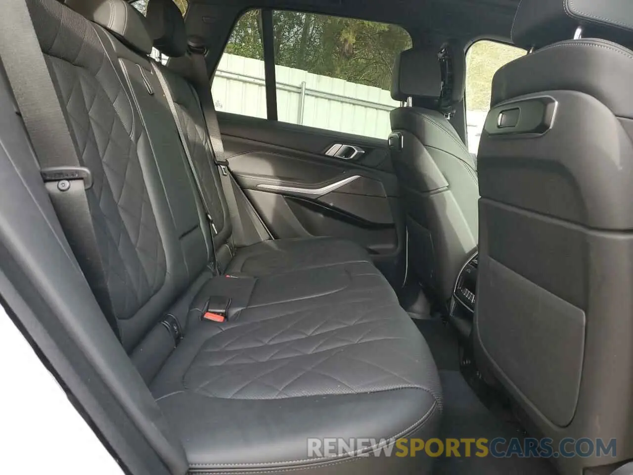 11 fotografías del automóvil dañado 5UX13EU09S9W61087 BMW X5 2025