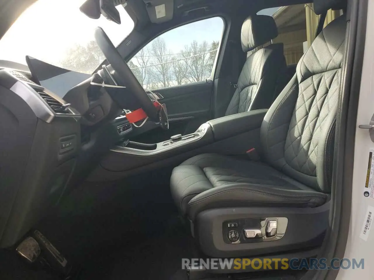 7 fotografías del automóvil dañado 5UX13EU09S9W61087 BMW X5 2025