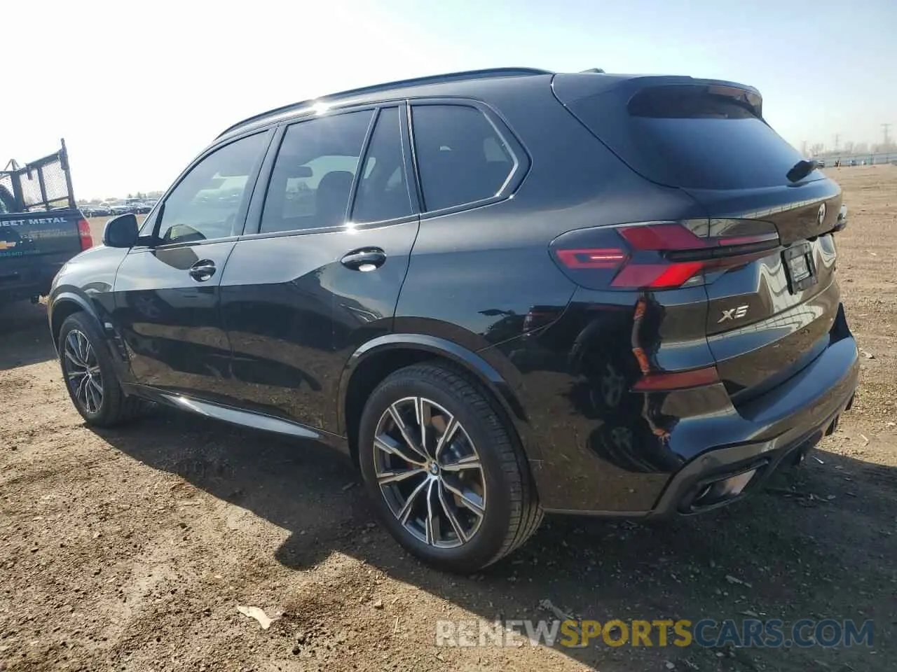2 fotografías del automóvil dañado 5UX23EU00S9Y75230 BMW X5 2025