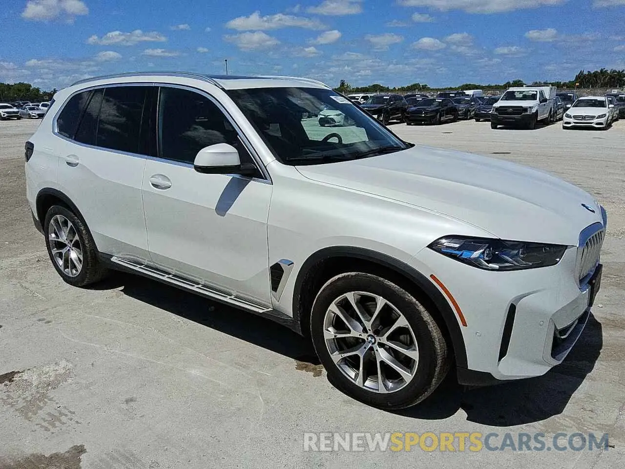 4 fotografías del automóvil dañado 5UX23EU02S9W33216 BMW X5 2025