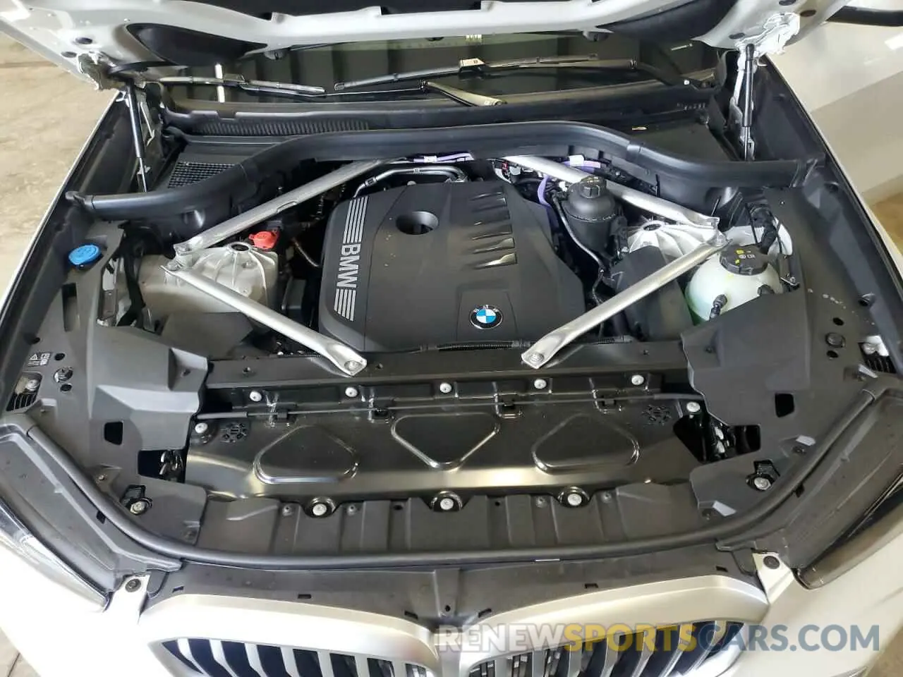 12 fotografías del automóvil dañado 5UX23EU03S9Y99683 BMW X5 2025