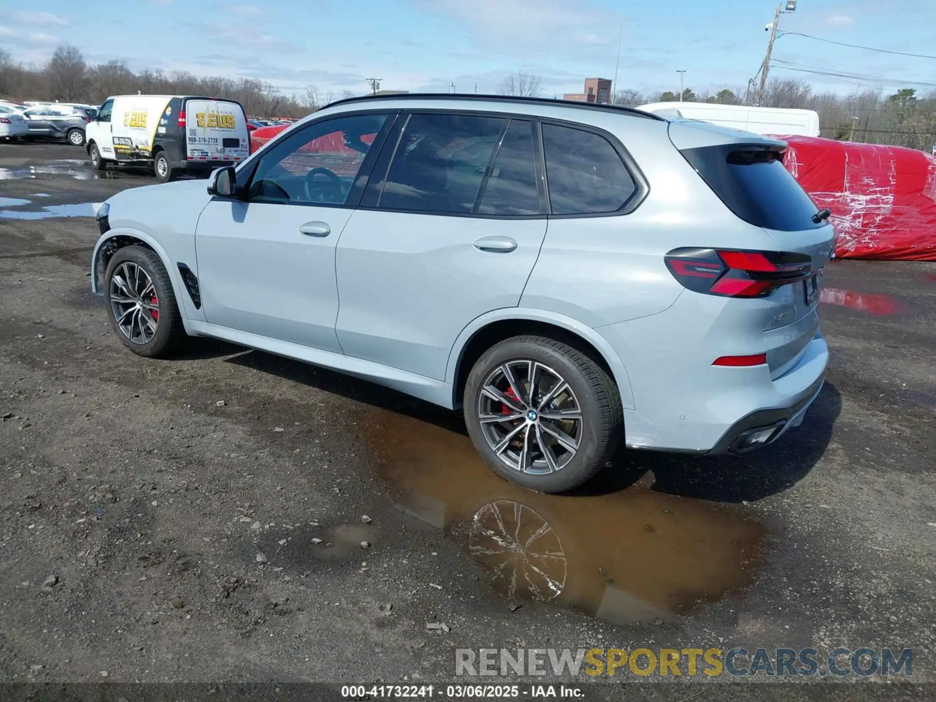 3 fotografías del automóvil dañado 5UX23EU05S9W51046 BMW X5 2025