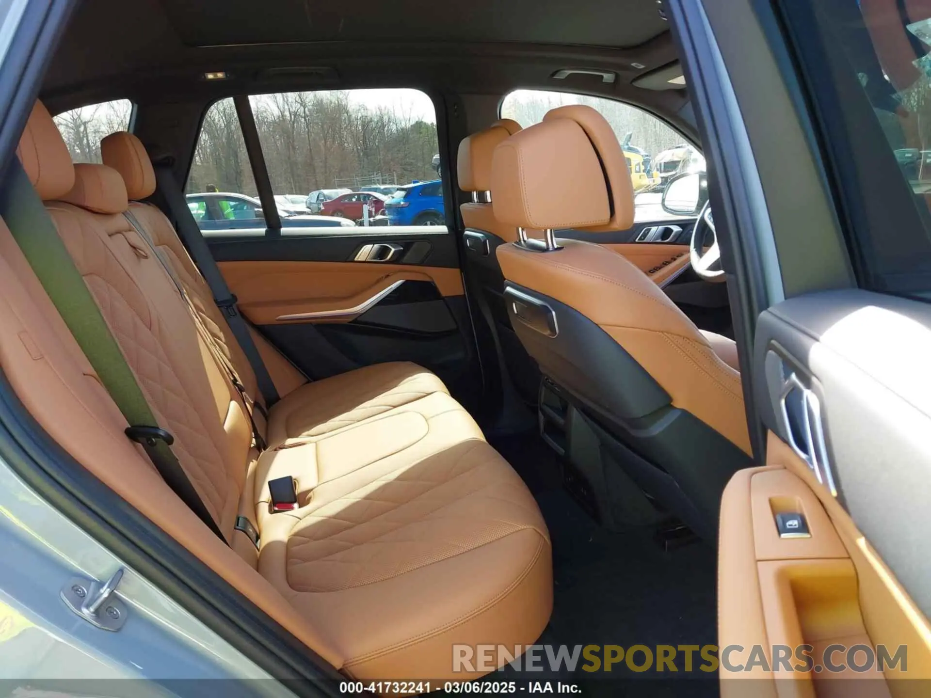 8 fotografías del automóvil dañado 5UX23EU05S9W51046 BMW X5 2025