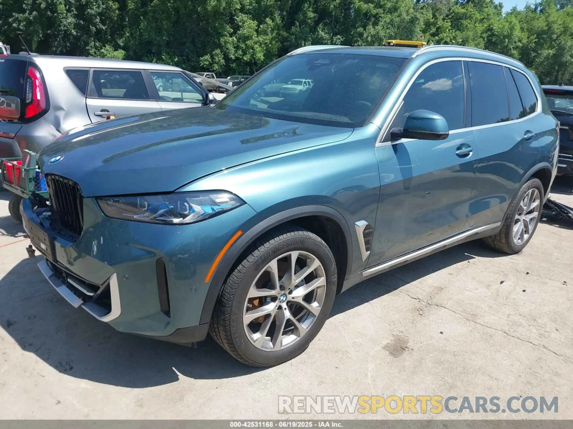 2 fotografías del automóvil dañado 5UX23EU05S9W58529 BMW X5 2025