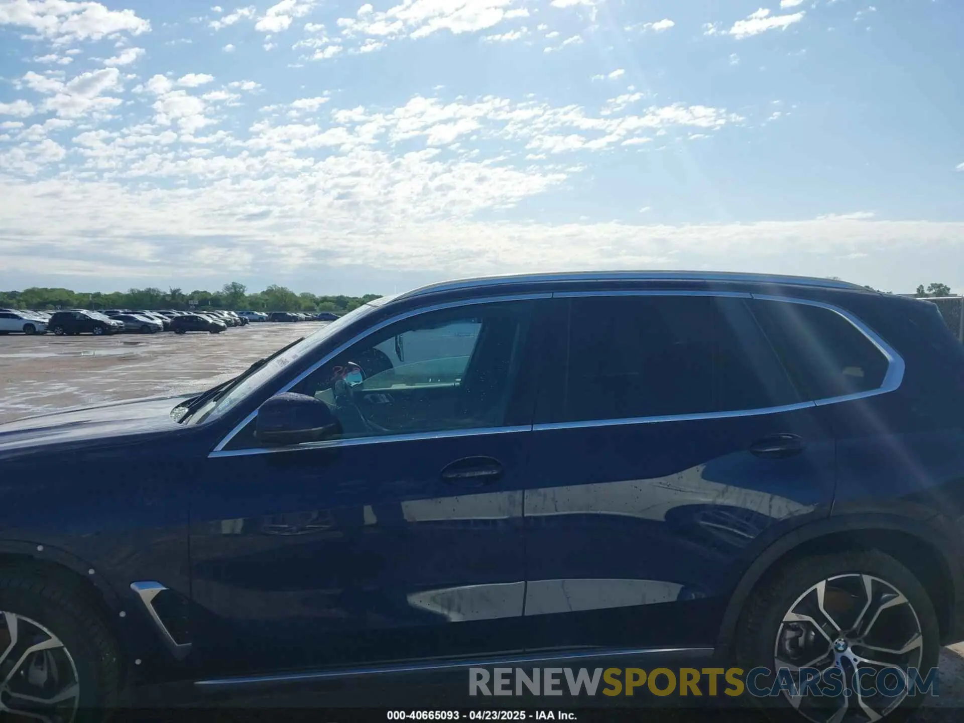 14 fotografías del automóvil dañado 5UX23EU08S9W26416 BMW X5 2025