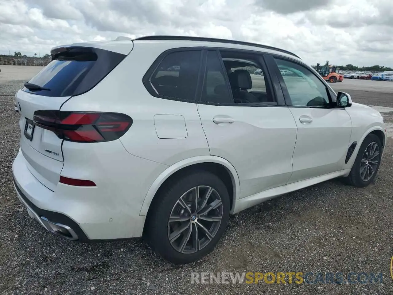 3 fotografías del automóvil dañado 5UX23EU08S9Z16896 BMW X5 2025