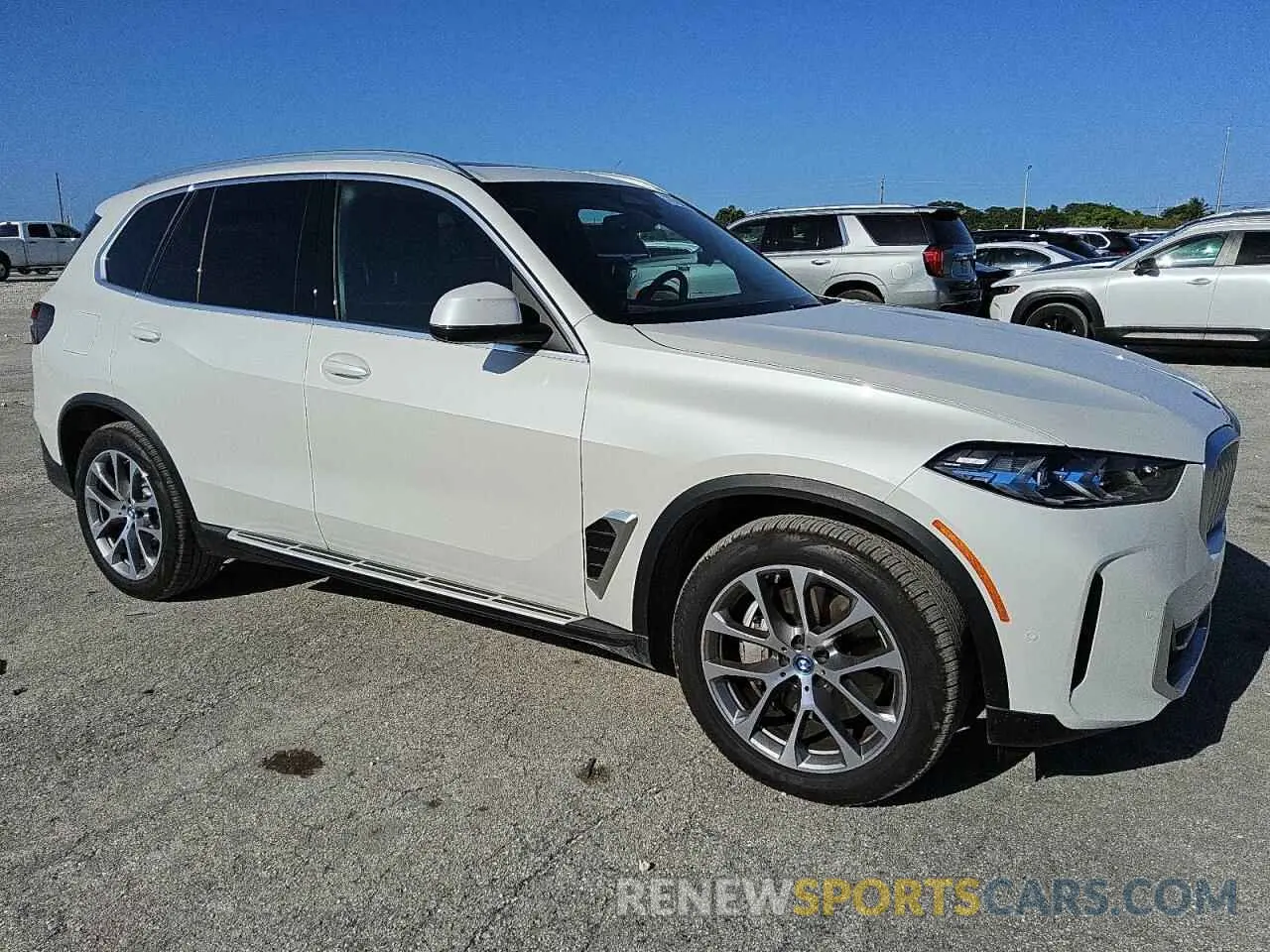 4 fotografías del automóvil dañado 5UX43EU01S9Y95673 BMW X5 2025