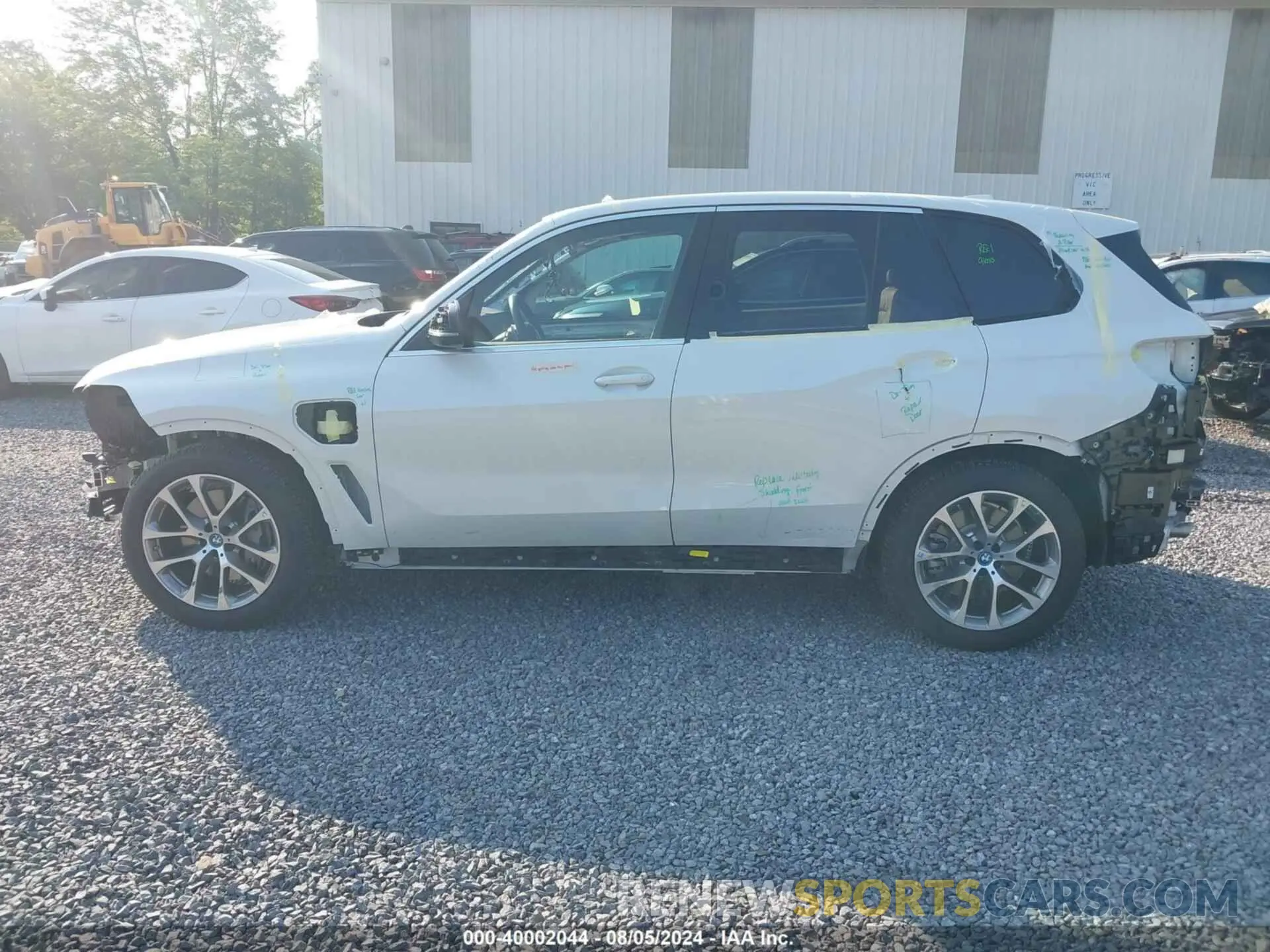 15 fotografías del automóvil dañado 5UX43EU02S9W51207 BMW X5 2025