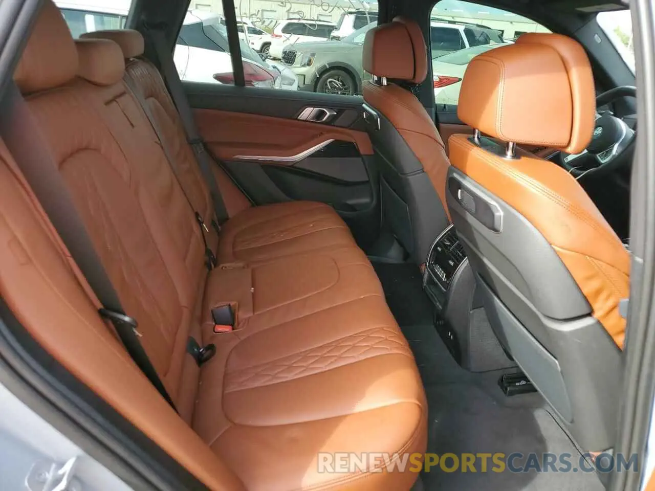 11 fotografías del automóvil dañado 5UX43EU06S9W77308 BMW X5 2025