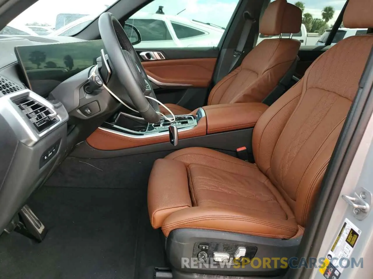 7 fotografías del automóvil dañado 5UX43EU06S9W77308 BMW X5 2025