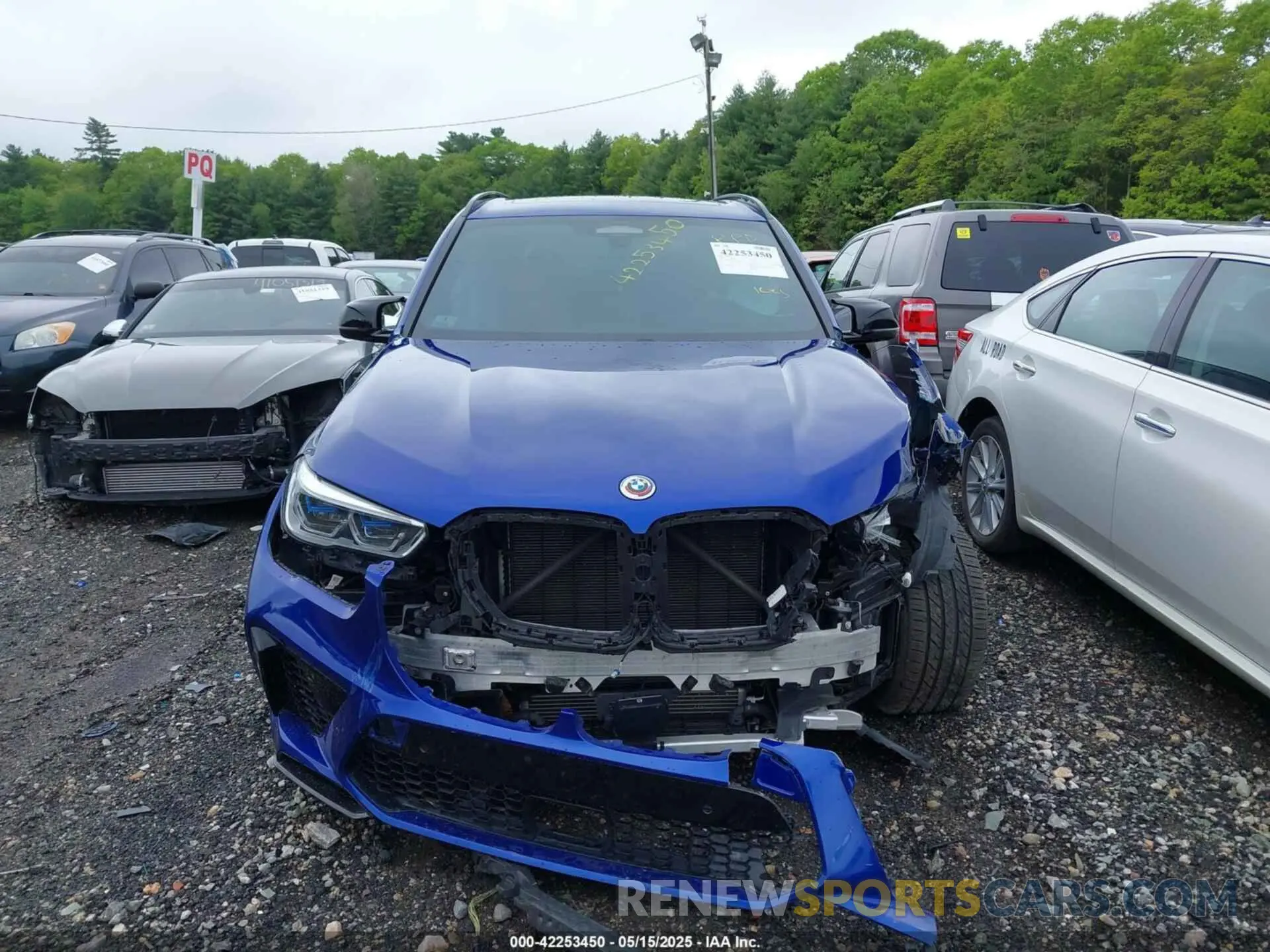12 fotografías del automóvil dañado 5YMJU0C04L9C83209 BMW X5 M 2020