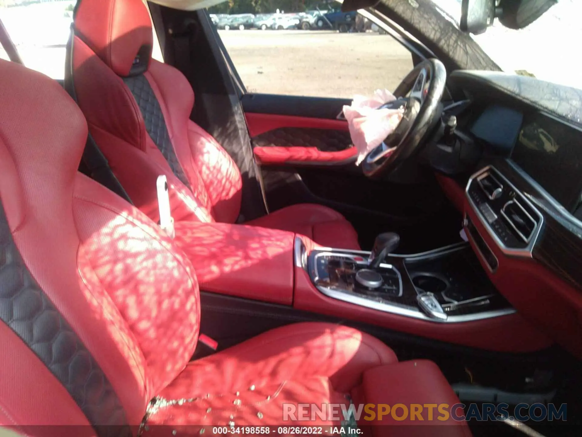 5 fotografías del automóvil dañado 5YMJU0C08M9E12912 BMW X5 M 2021