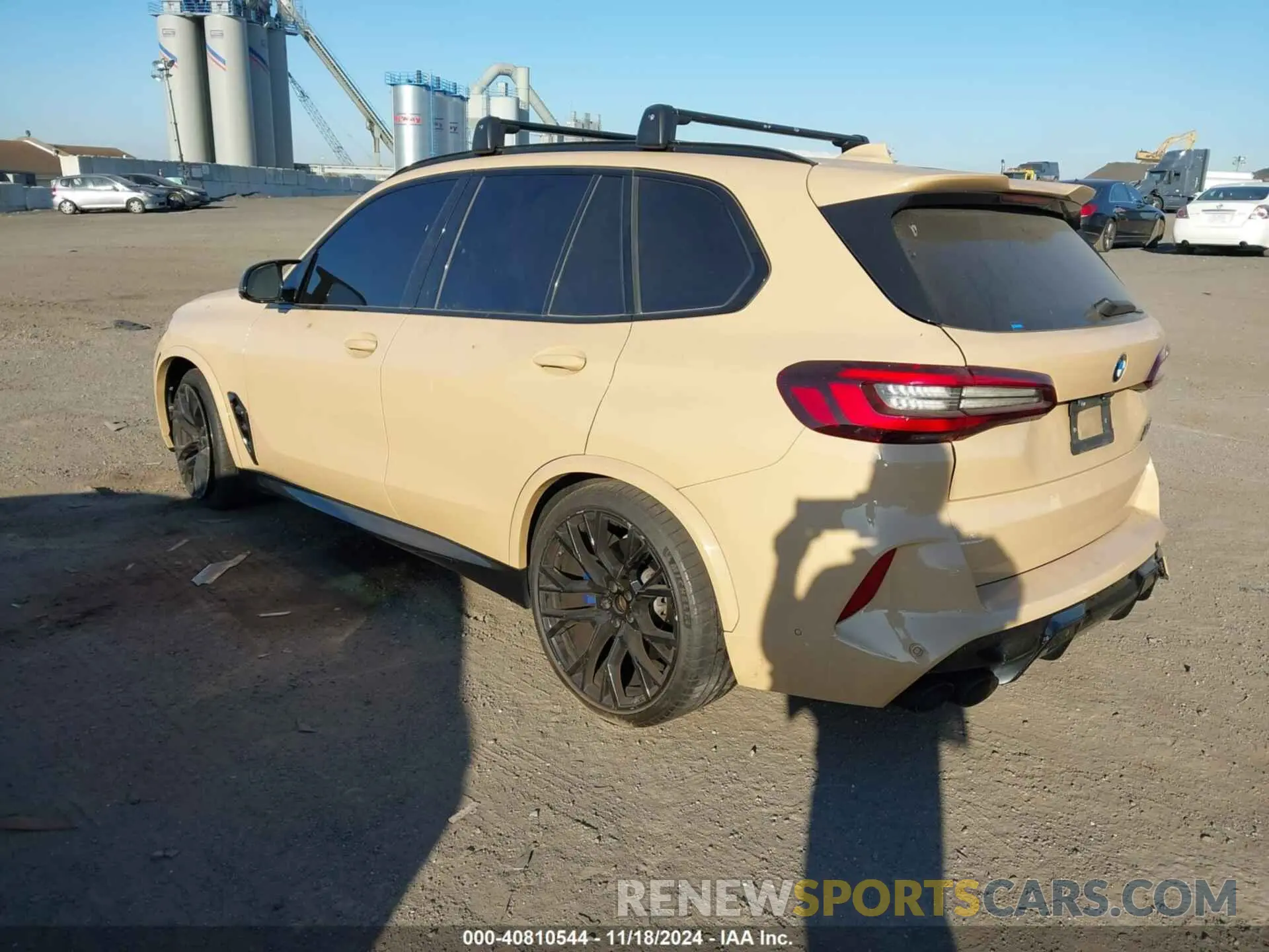3 fotografías del automóvil dañado 5YMJU0C02N9L70476 BMW X5 M 2022