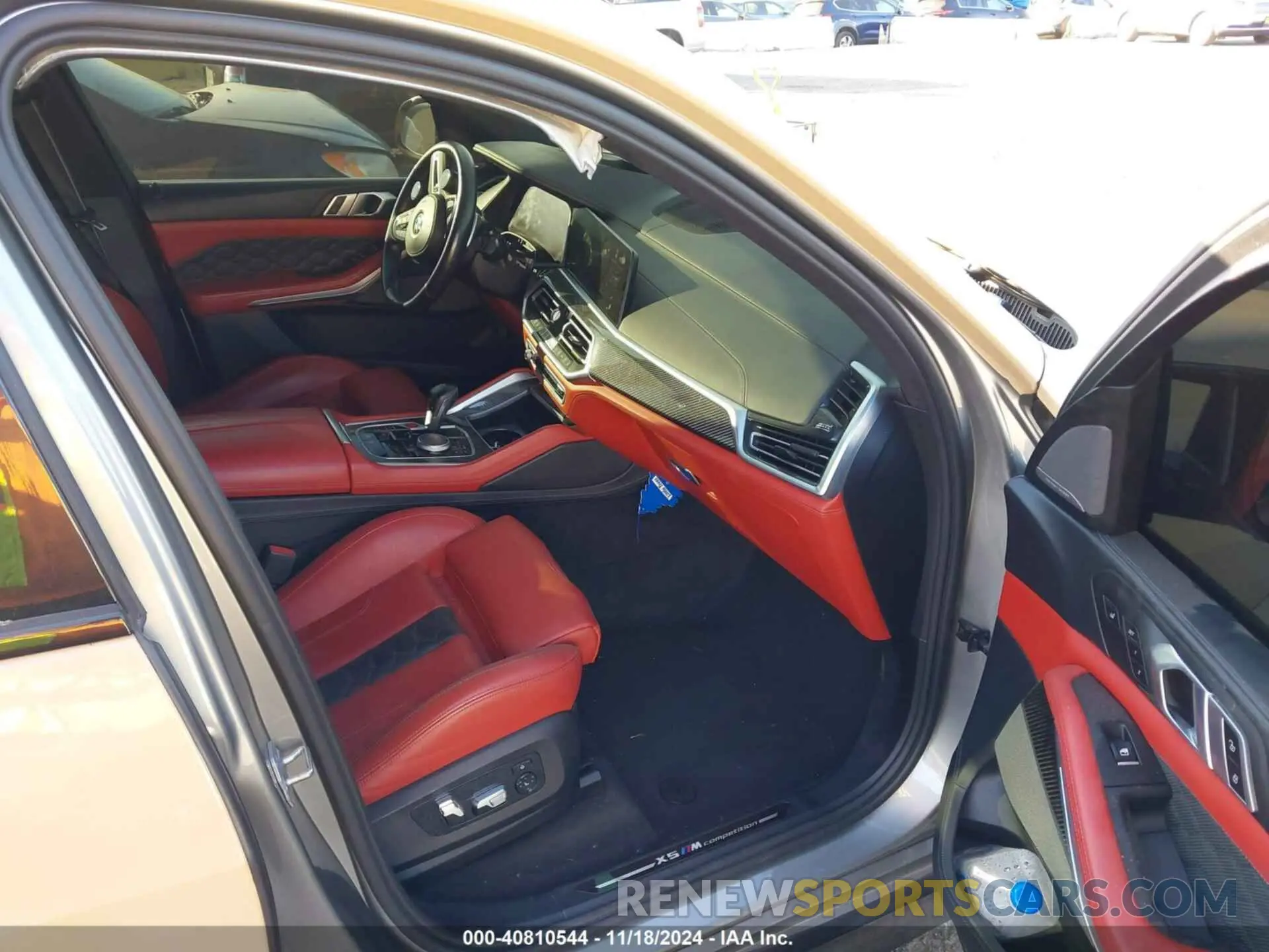 5 fotografías del automóvil dañado 5YMJU0C02N9L70476 BMW X5 M 2022