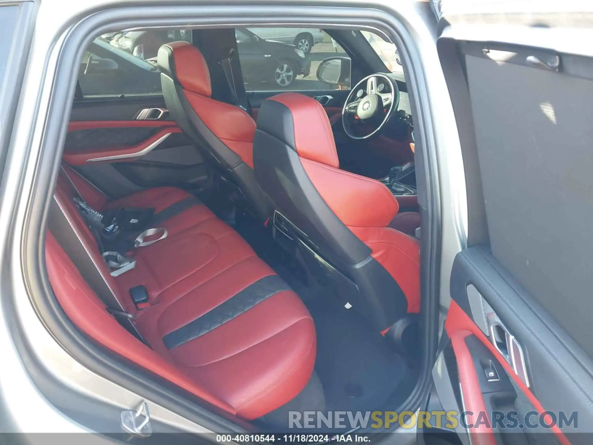 8 fotografías del automóvil dañado 5YMJU0C02N9L70476 BMW X5 M 2022