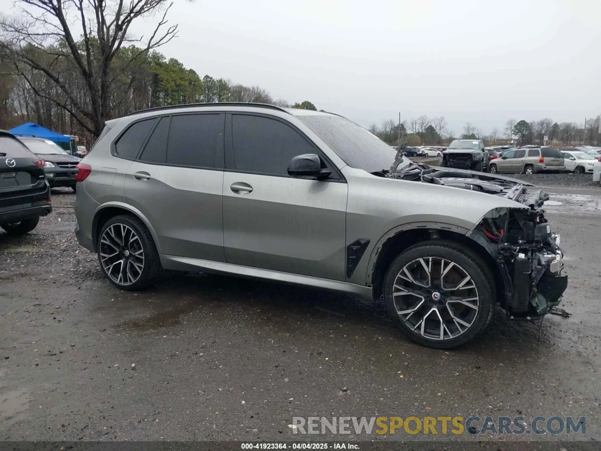 13 fotografías del automóvil dañado 5YMJU0C03N9L28057 BMW X5 M 2022