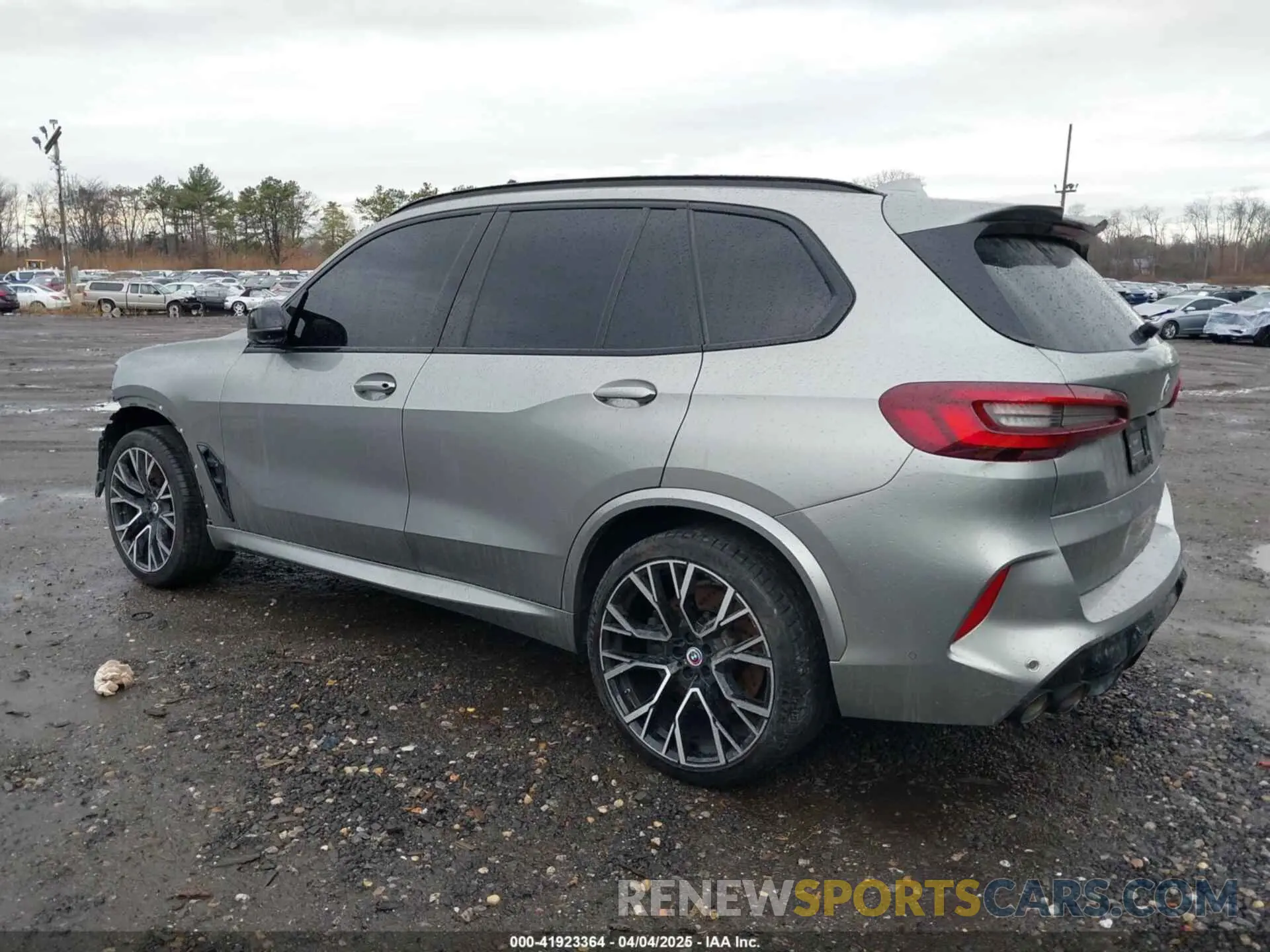 14 fotografías del automóvil dañado 5YMJU0C03N9L28057 BMW X5 M 2022