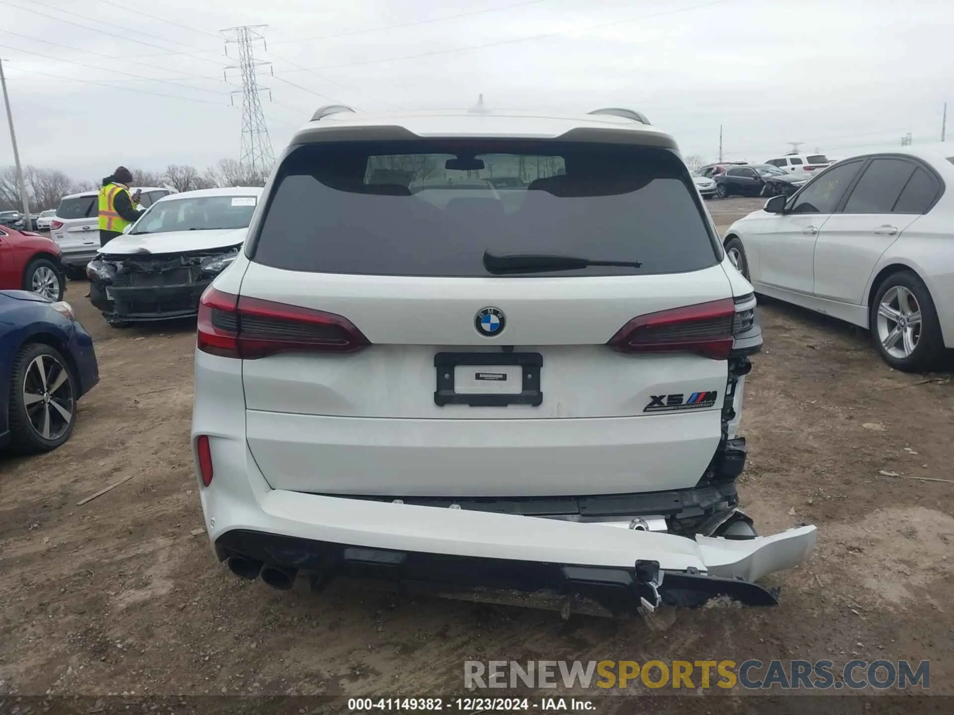 16 fotografías del automóvil dañado 5YMJU0C07N9L11794 BMW X5 M 2022