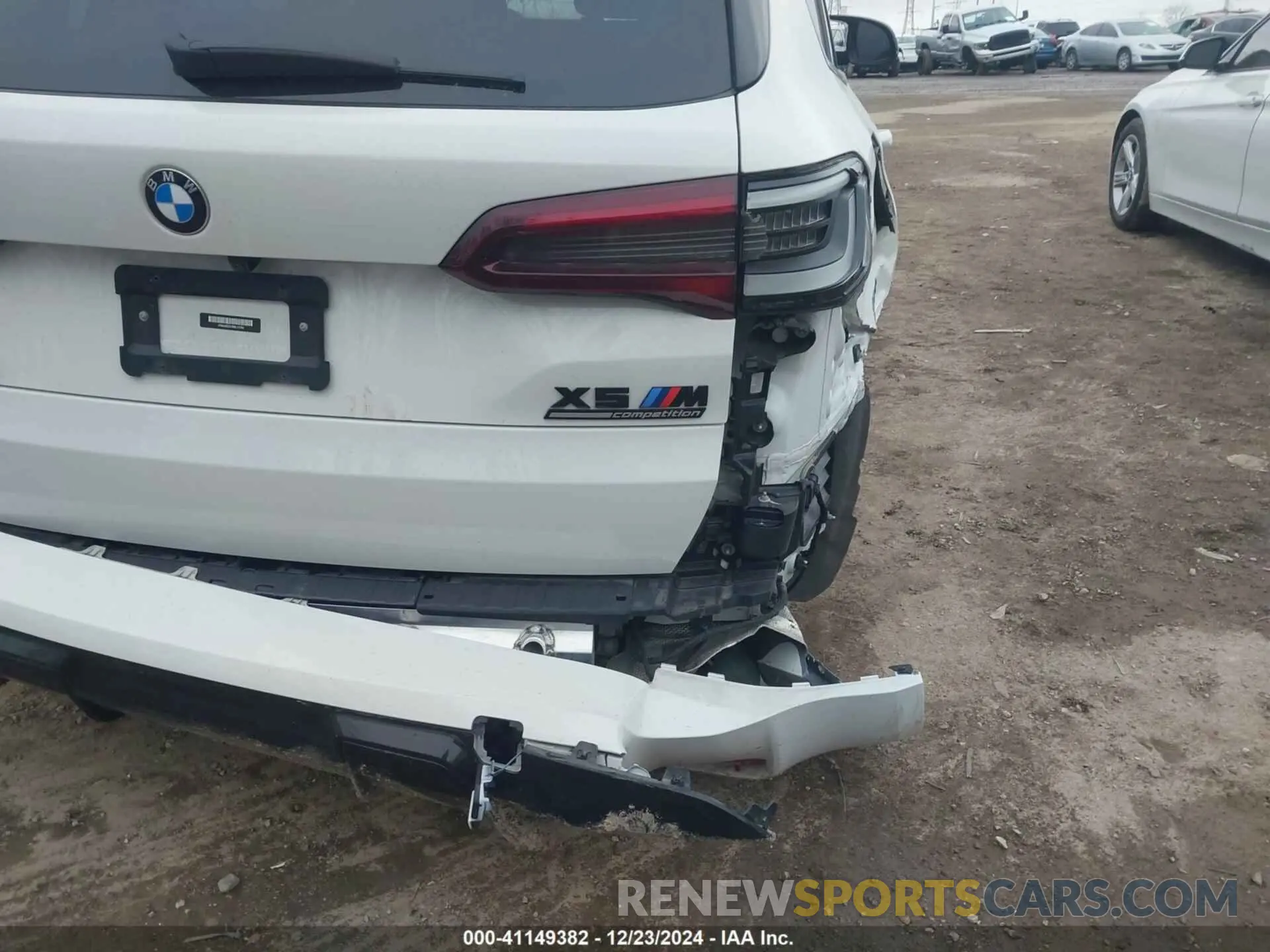 17 fotografías del automóvil dañado 5YMJU0C07N9L11794 BMW X5 M 2022