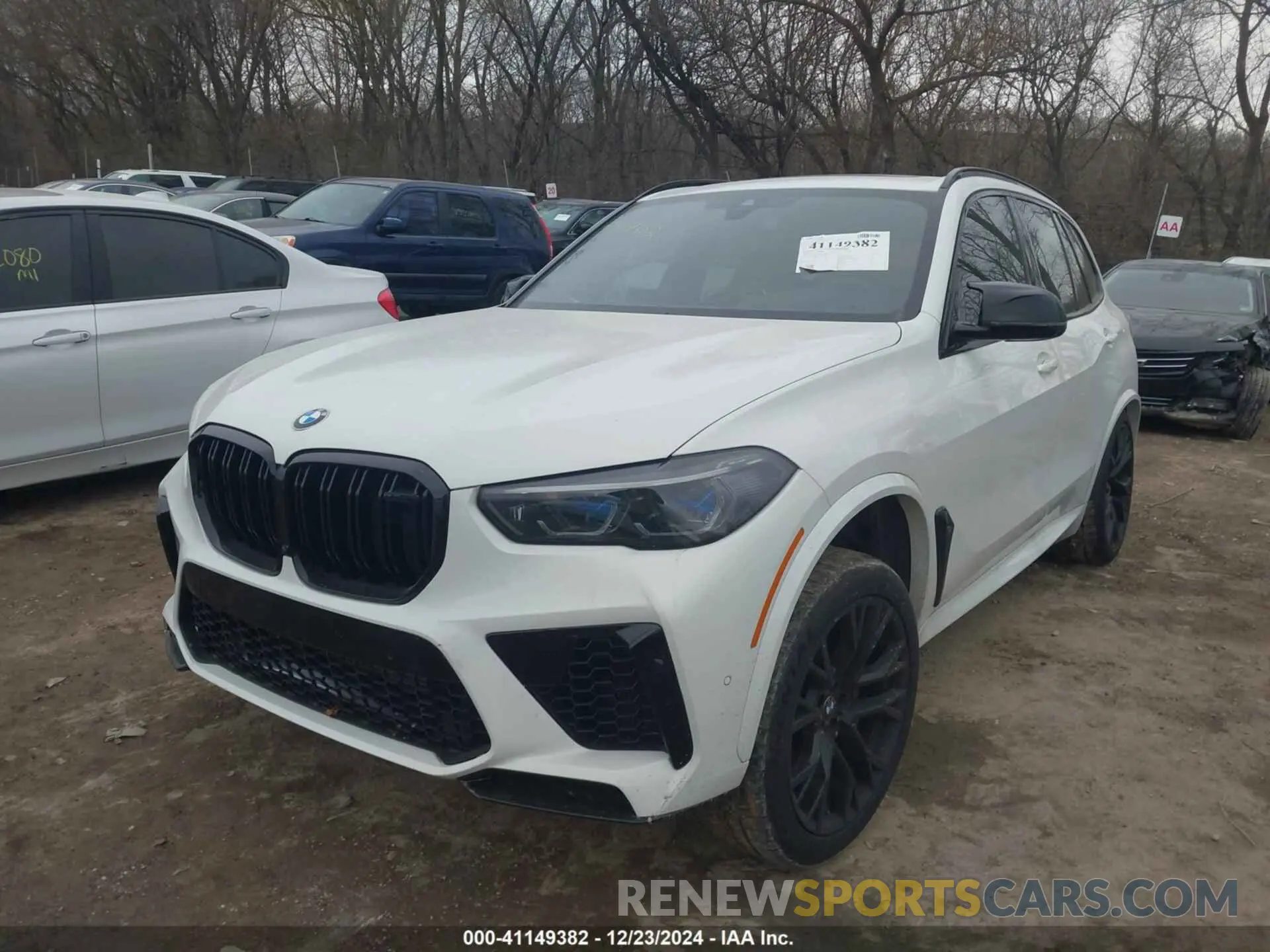 2 fotografías del automóvil dañado 5YMJU0C07N9L11794 BMW X5 M 2022