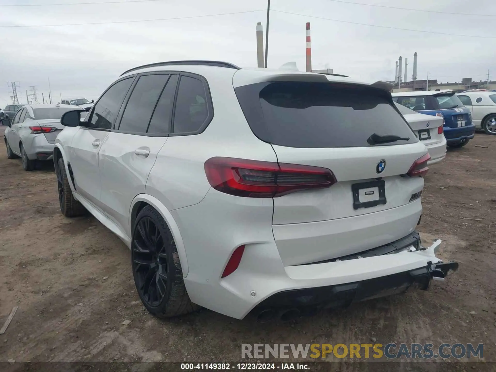 3 fotografías del automóvil dañado 5YMJU0C07N9L11794 BMW X5 M 2022