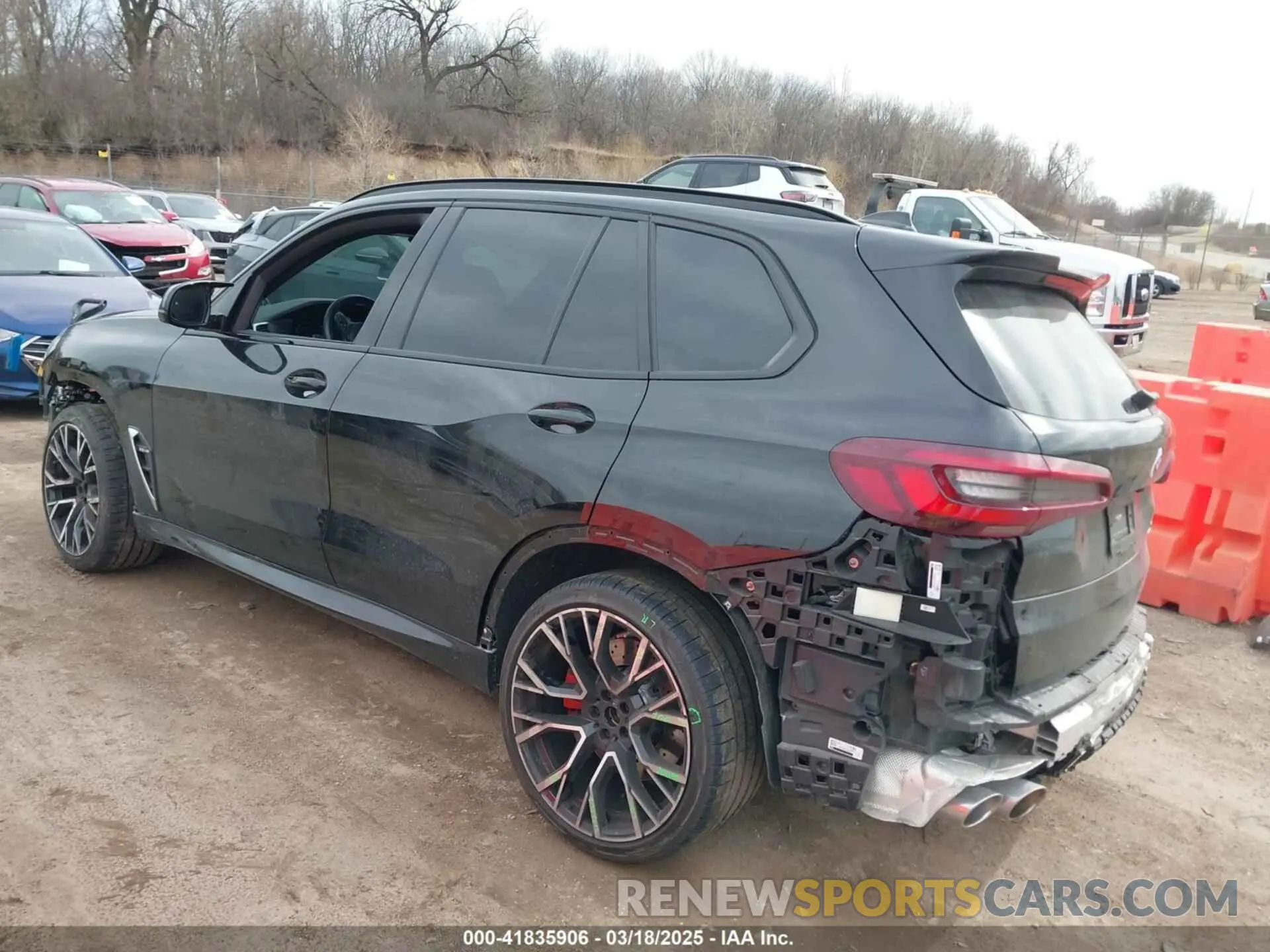 3 fotografías del automóvil dañado 5YMJU0C03P9P55922 BMW X5 M 2023