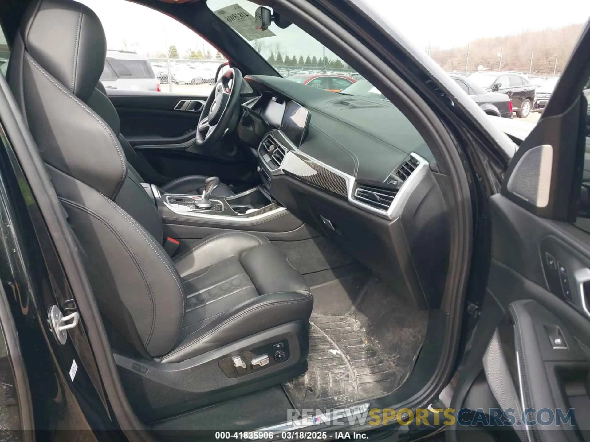 5 fotografías del automóvil dañado 5YMJU0C03P9P55922 BMW X5 M 2023