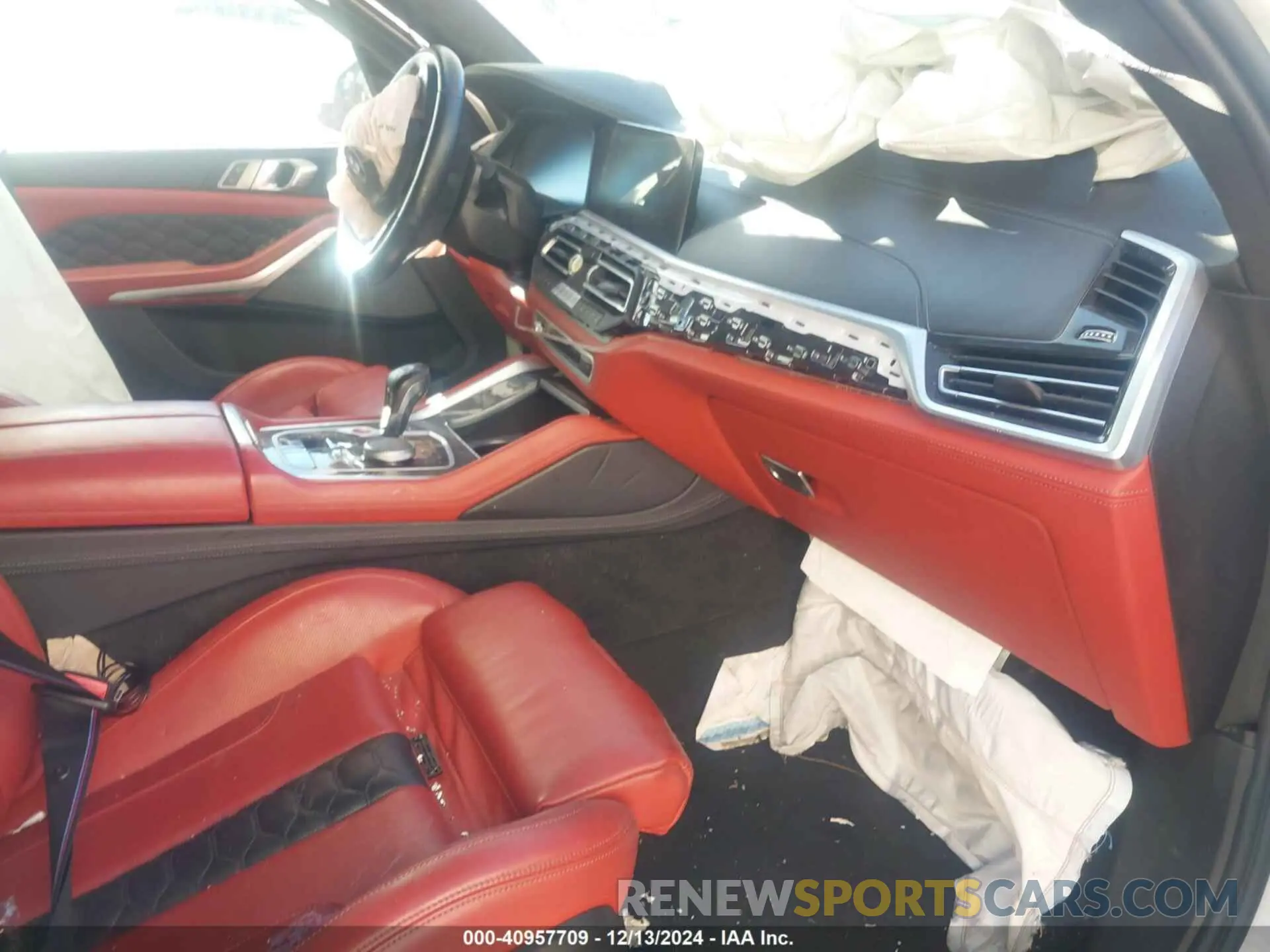 5 fotografías del automóvil dañado 5YMJU0C03P9R24062 BMW X5 M 2023
