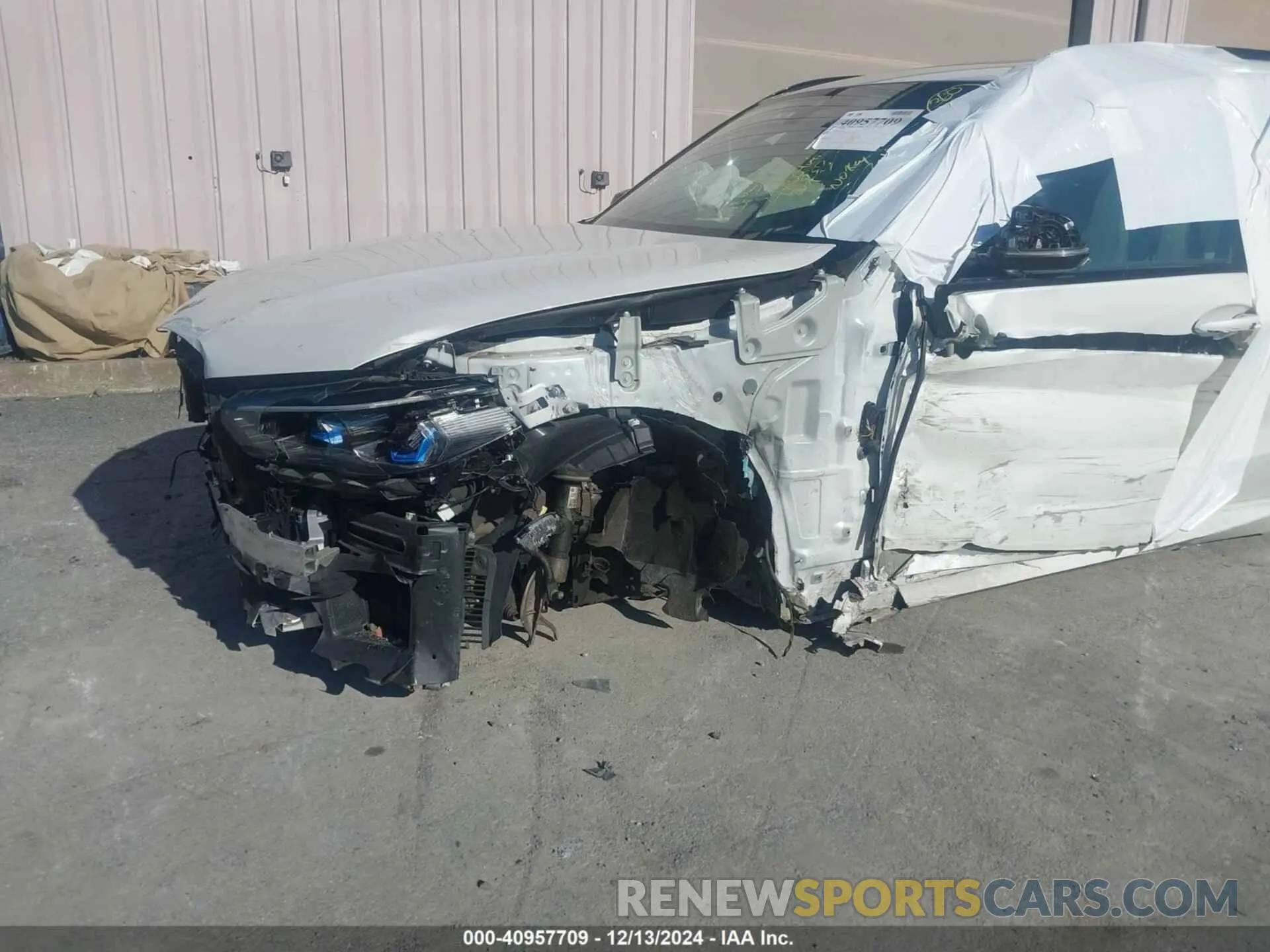 6 fotografías del automóvil dañado 5YMJU0C03P9R24062 BMW X5 M 2023