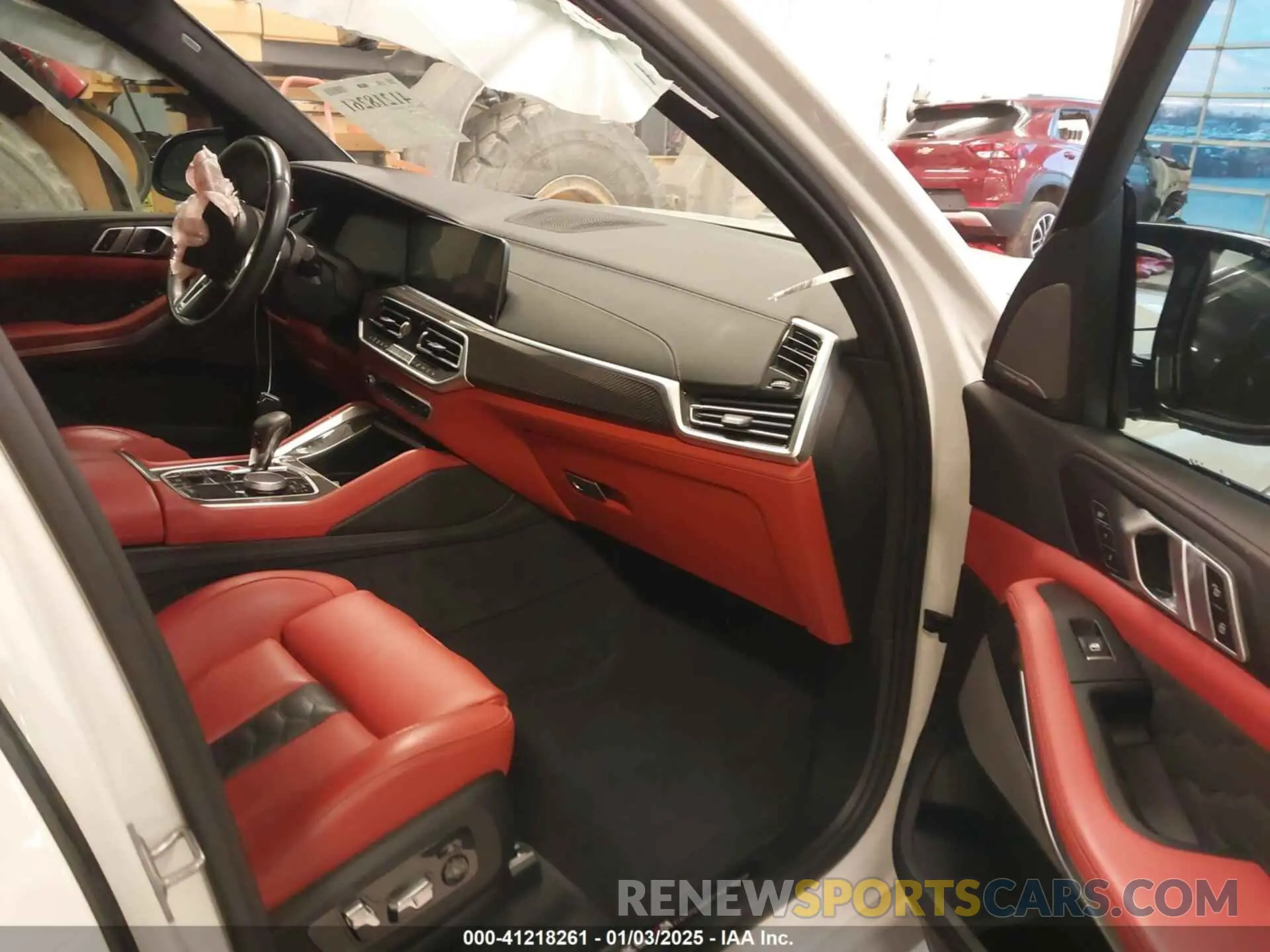 5 fotografías del automóvil dañado 5YMJU0C04P9N91130 BMW X5 M 2023