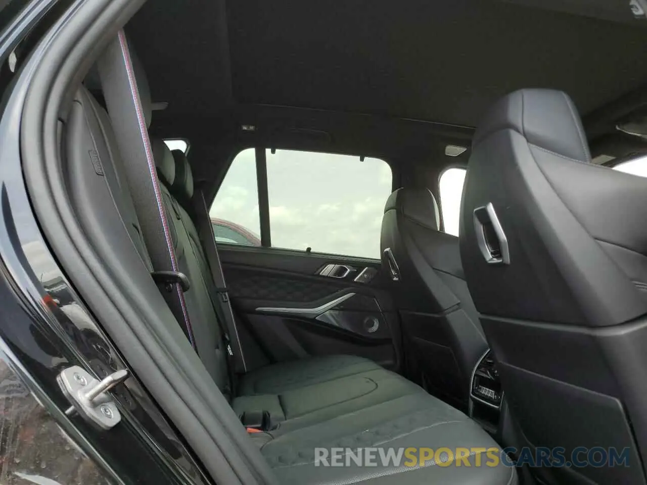 11 fotografías del automóvil dañado 5YM13ET02R9T87400 BMW X5 M COMPE 2024