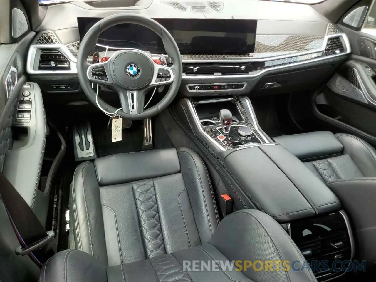8 fotografías del automóvil dañado 5YM13ET02R9T87400 BMW X5 M COMPE 2024