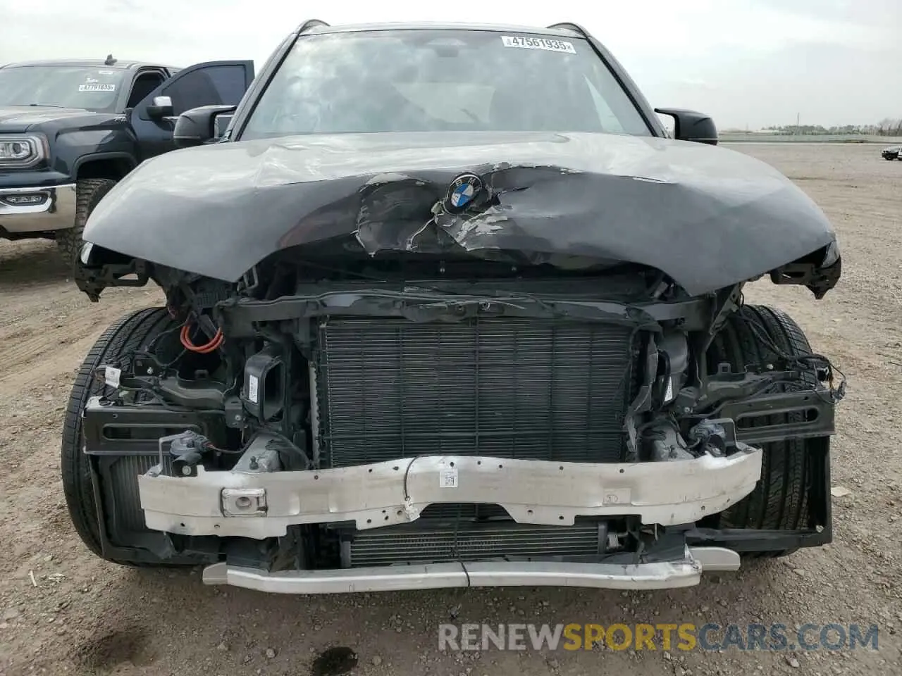 5 fotografías del automóvil dañado 5UX33EU03R9S57382 BMW X5 M60I 2024