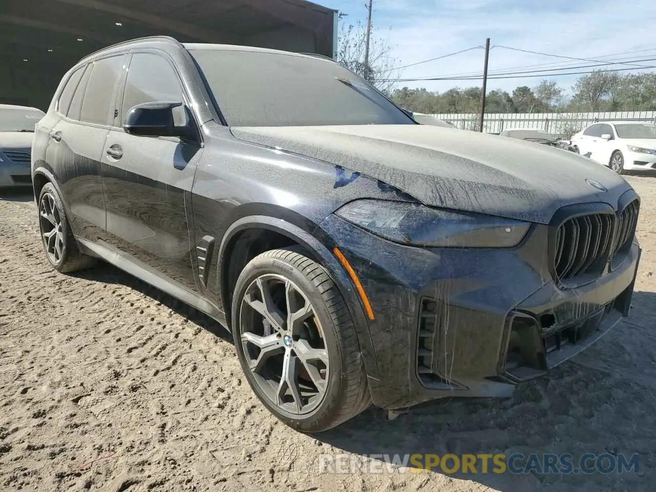 4 fotografías del automóvil dañado 5UX33EU03R9U82028 BMW X5 M60I 2024
