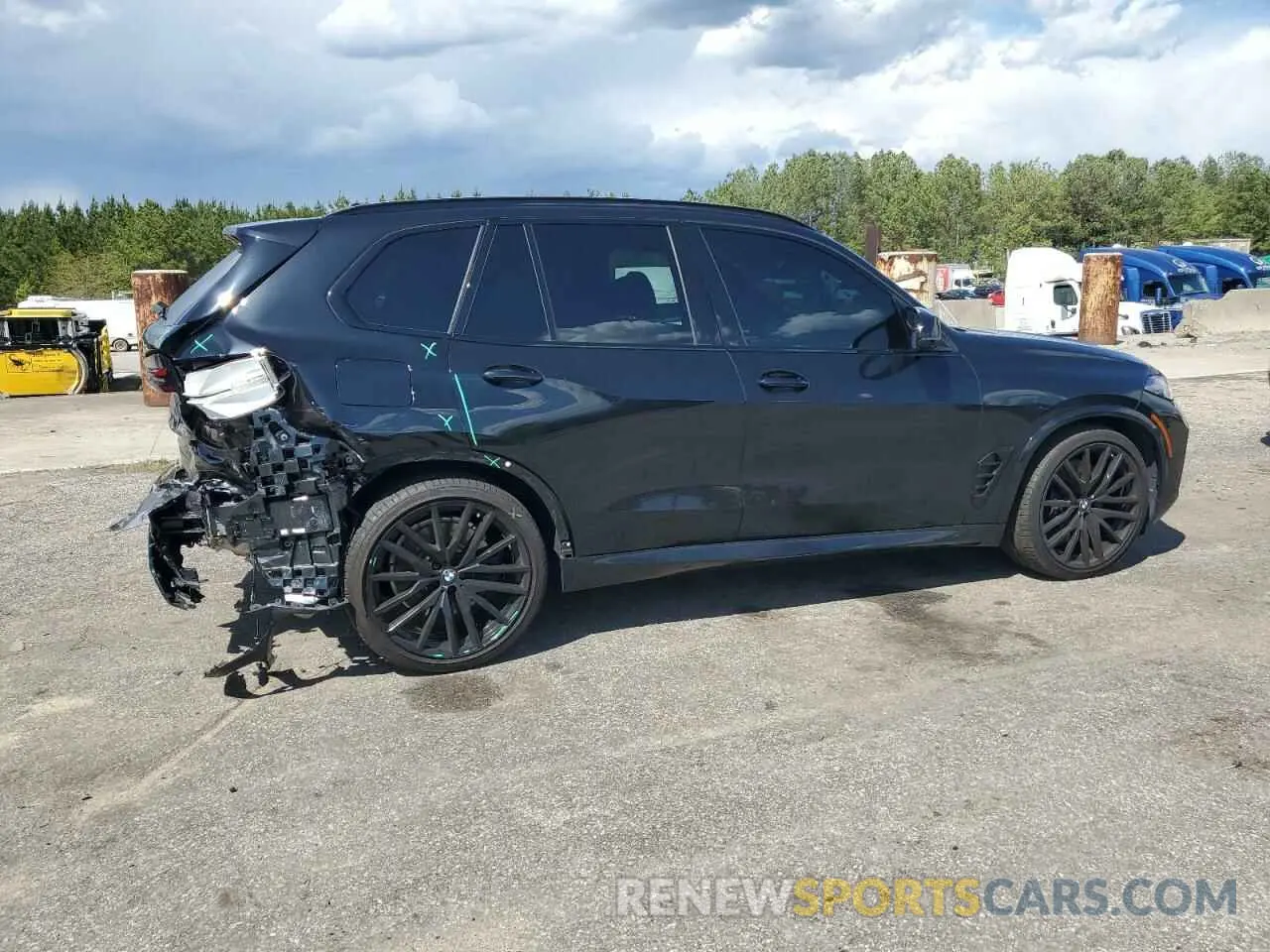 3 fotografías del automóvil dañado 5UX33EU05R9T83162 BMW X5 M60I 2024