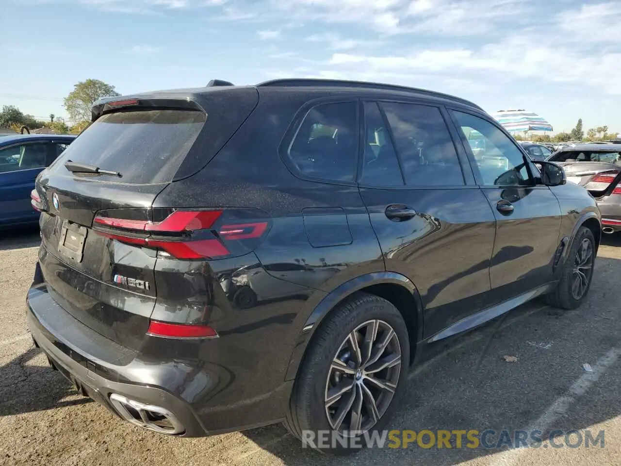 3 fotografías del automóvil dañado 5UX33EU07R9T15106 BMW X5 M60I 2024