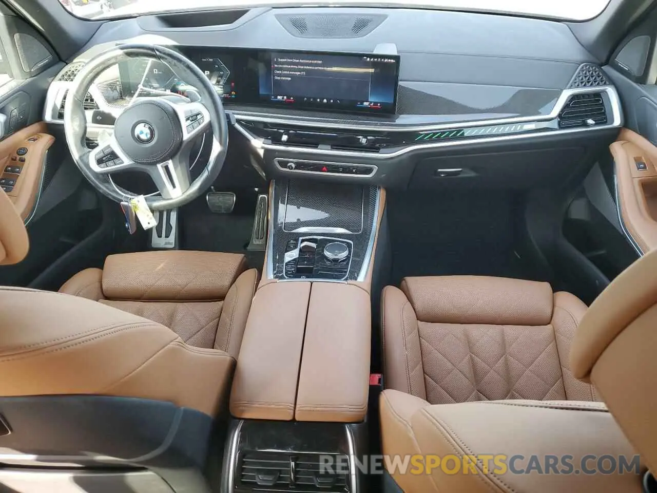 8 fotografías del automóvil dañado 5UX33EU07R9T15106 BMW X5 M60I 2024