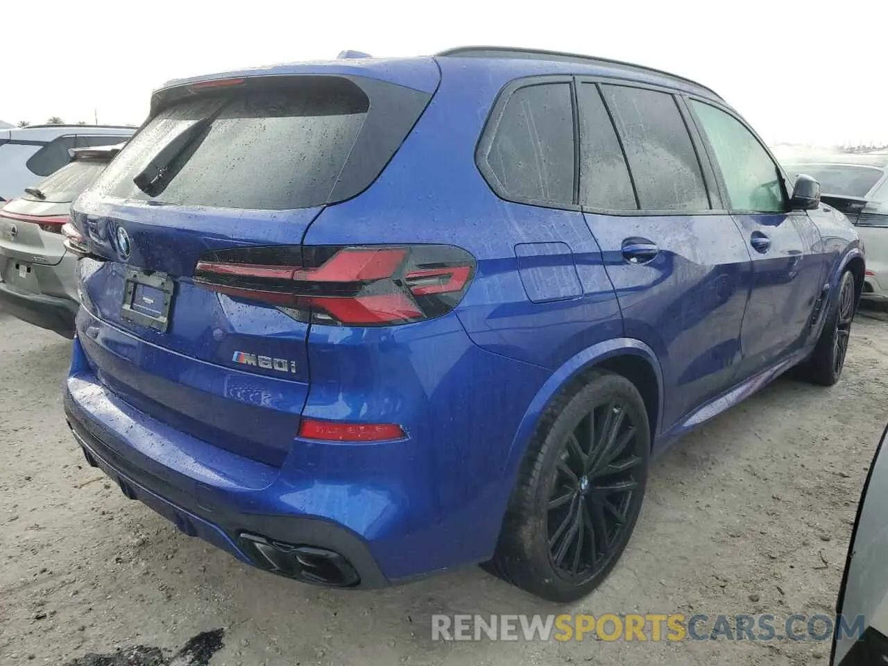 3 fotografías del automóvil dañado 5UX33EU08R9T28706 BMW X5 M60I 2024
