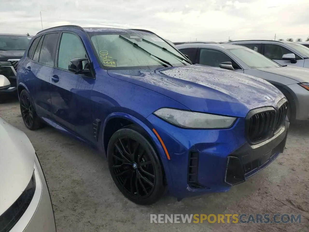 4 fotografías del automóvil dañado 5UX33EU08R9T28706 BMW X5 M60I 2024