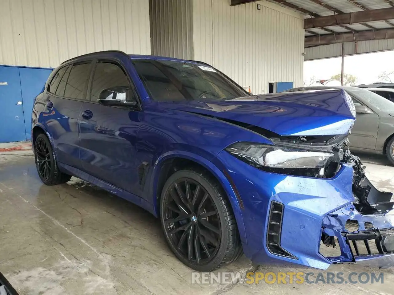 4 fotografías del automóvil dañado 5UX33EU09R9T85271 BMW X5 M60I 2024