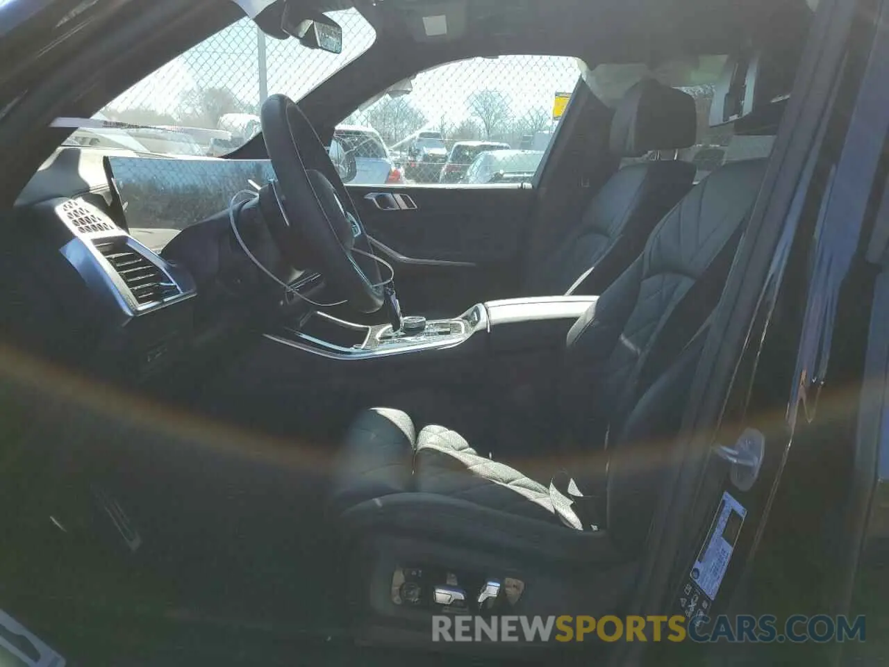 7 fotografías del automóvil dañado 5UX33EU08S9Y18536 BMW X5 M60I 2025