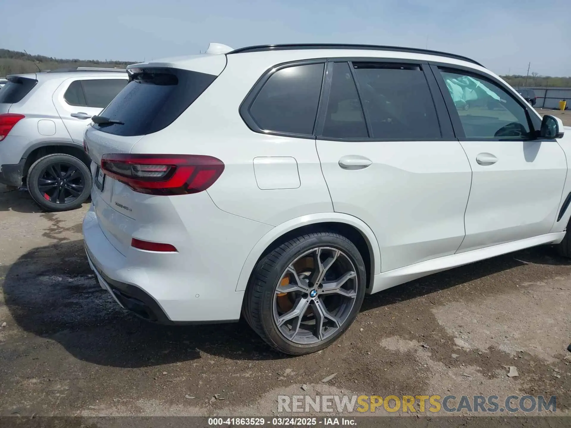 4 fotografías del automóvil dañado 5UXTA6C00M9F04074 BMW X5 PHEV 2021