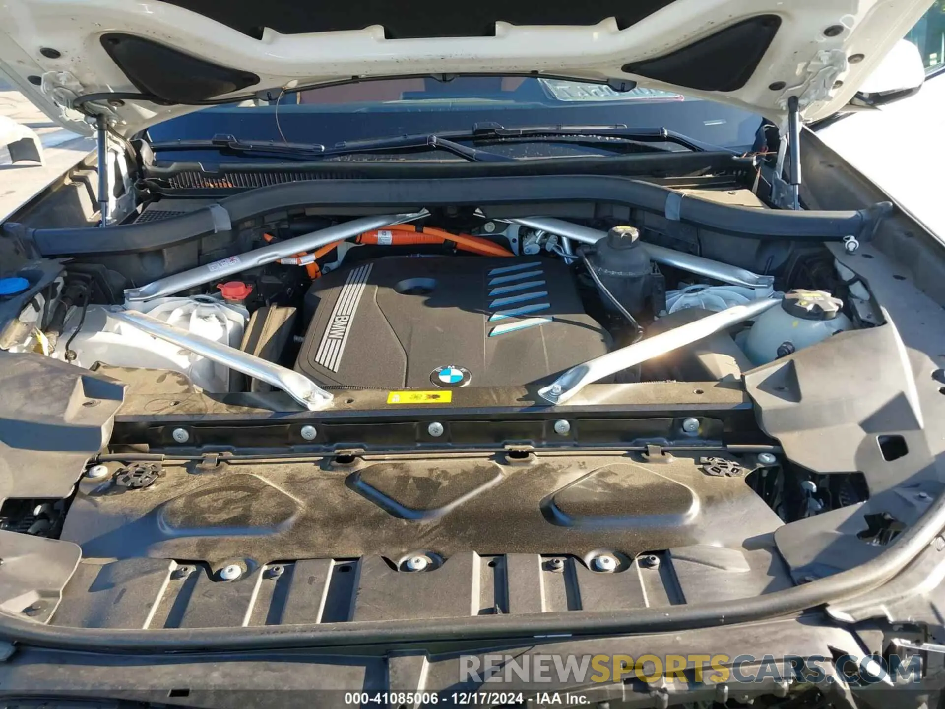 10 fotografías del automóvil dañado 5UXTA6C05M9F03955 BMW X5 PHEV 2021