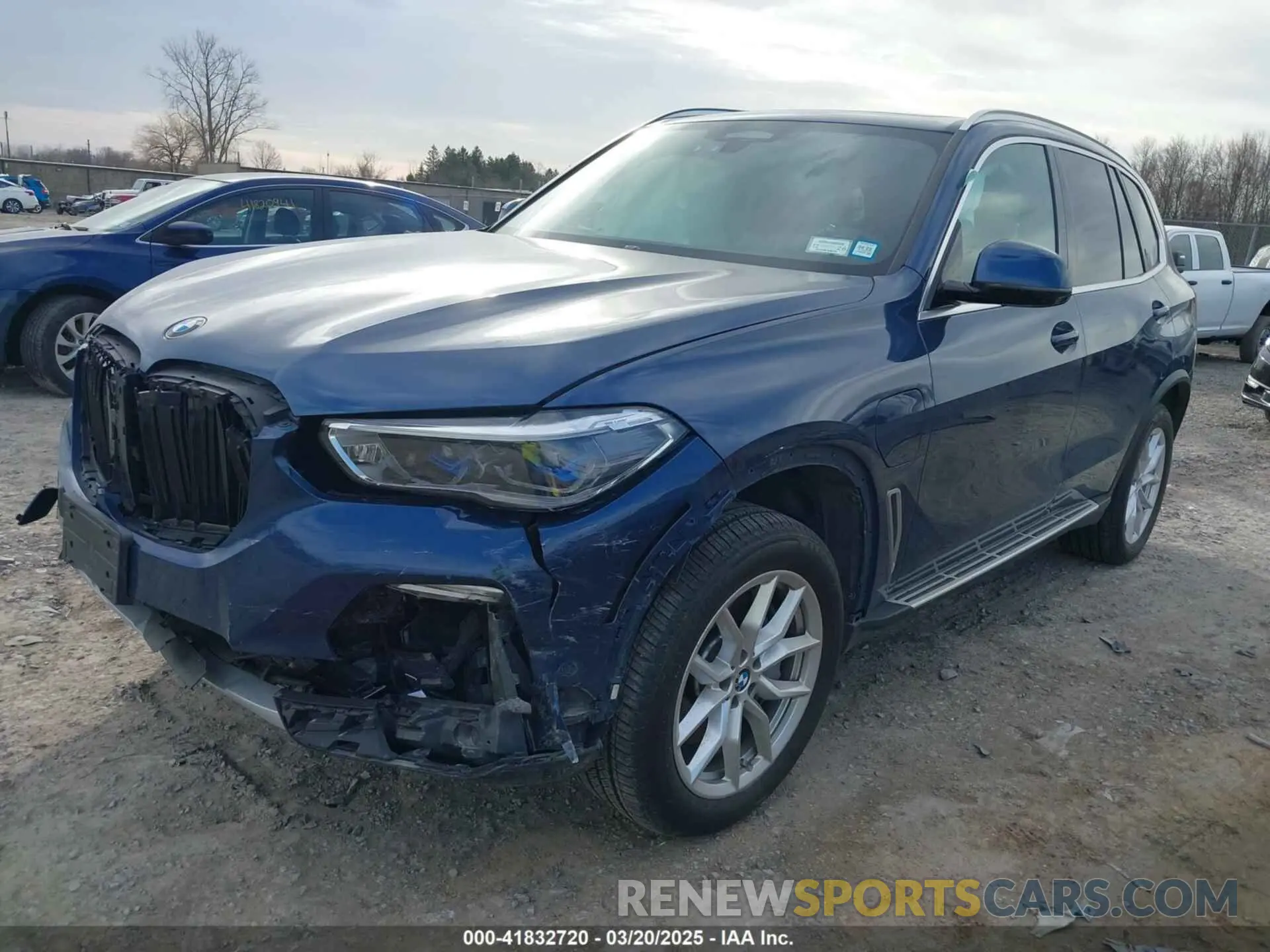 2 fotografías del automóvil dañado 5UXTA6C07M9F32034 BMW X5 PHEV 2021
