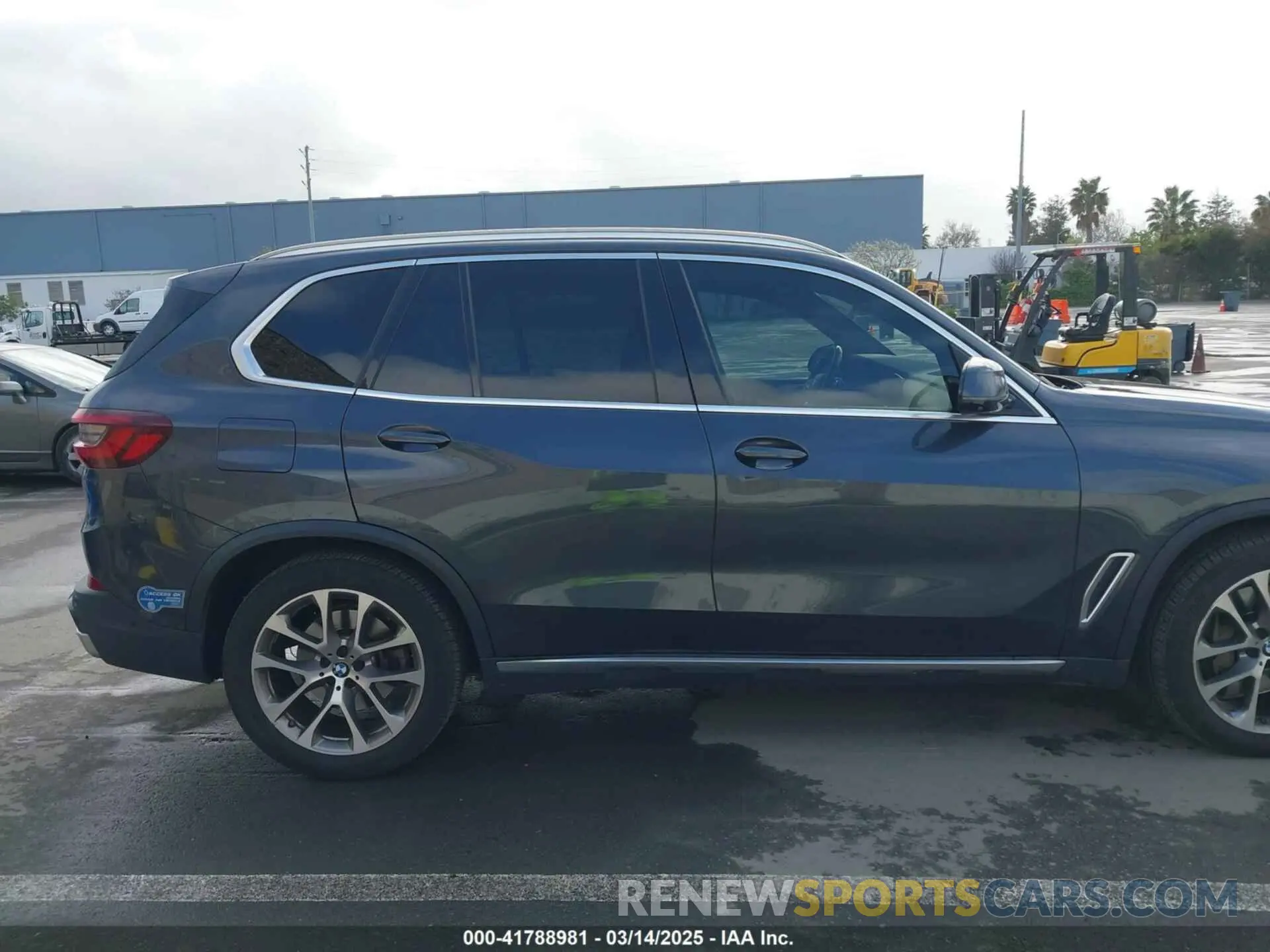 13 fotografías del automóvil dañado 5UXTA6C09M9D26035 BMW X5 PHEV 2021