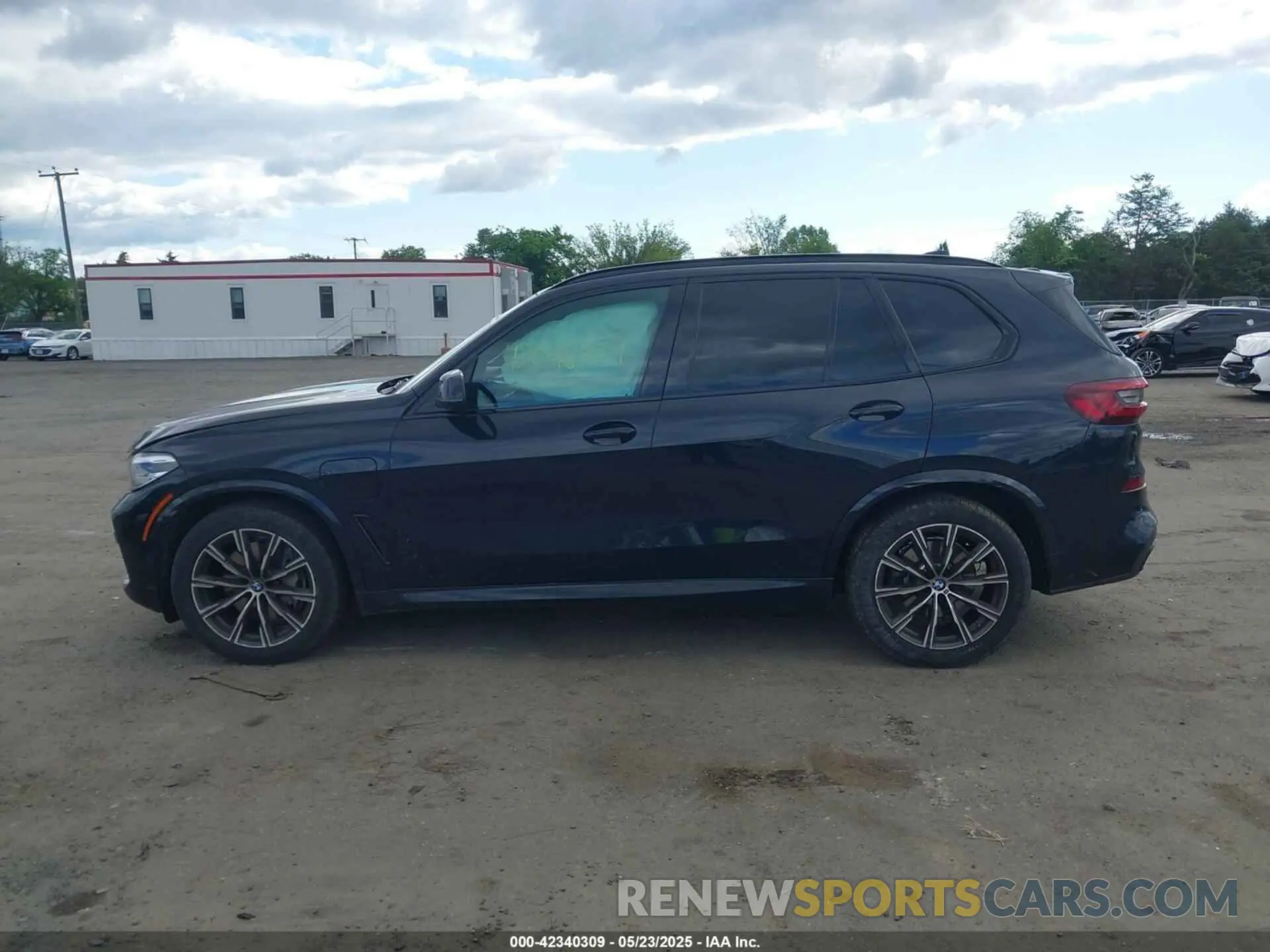 14 fotografías del automóvil dañado 5UXTA6C09M9F27367 BMW X5 PHEV 2021
