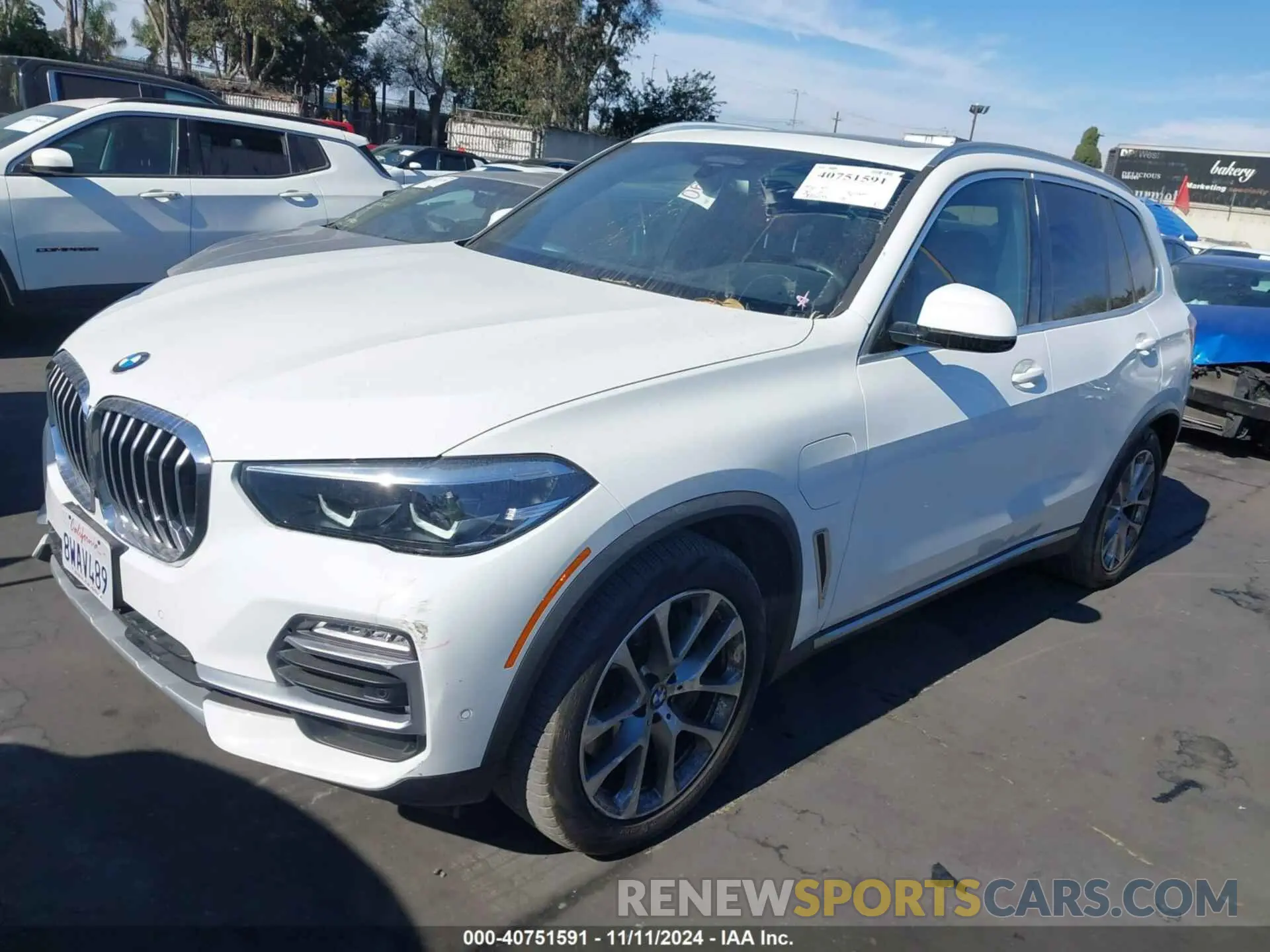 2 fotografías del automóvil dañado 5UXTA6C09M9G78340 BMW X5 PHEV 2021